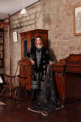 Winter Shawl 2024 Suzaankari by Saadia Aasad | D12 Winter Shawl 2024 Suzaankari by Saadia Aasad | D12