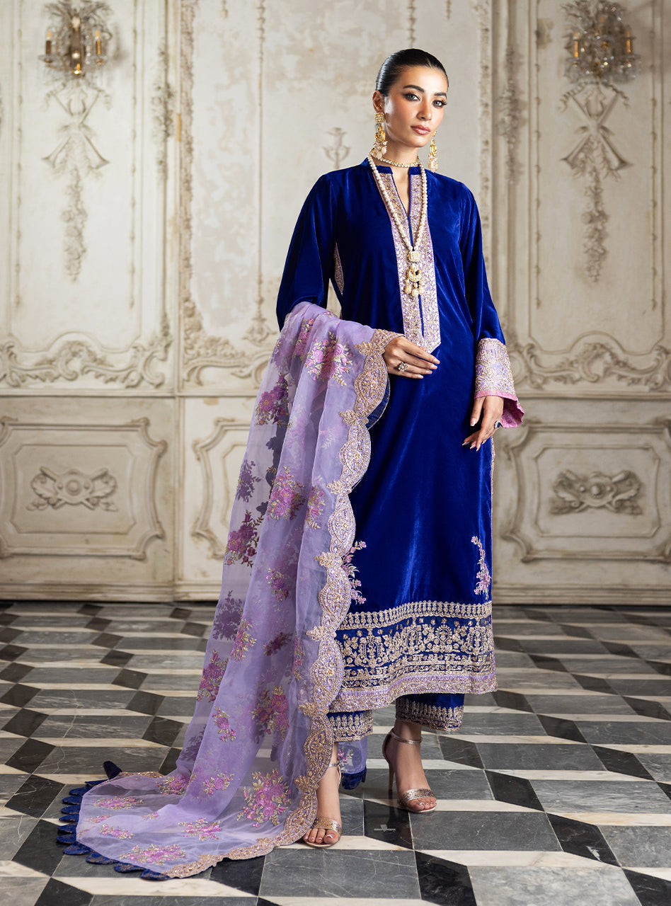 Zainab Chottani Velvet 2024  | Sifra