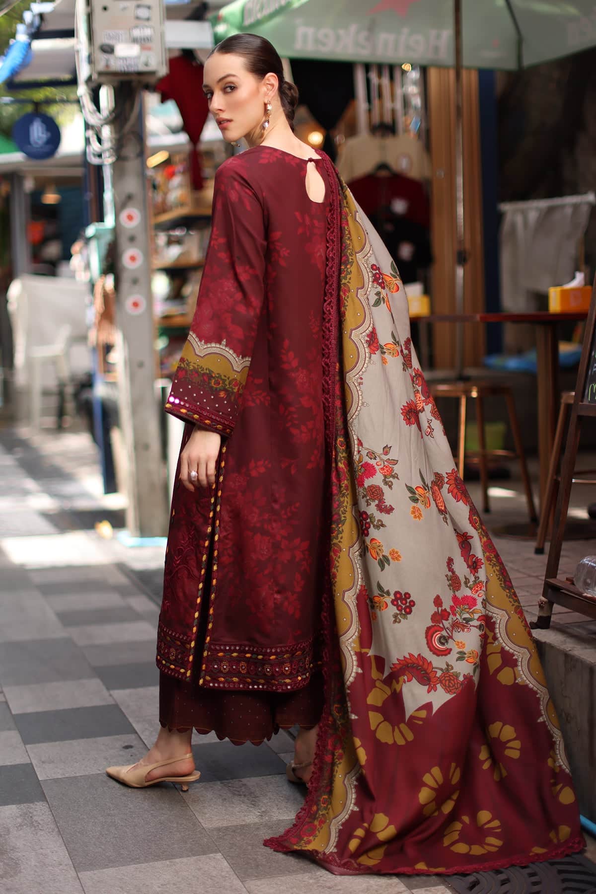 Aniq V1 Linen 2026 Charizma | 3-PC Unstitched Embroidered Linen Collection ANW7-03– detail view 3
