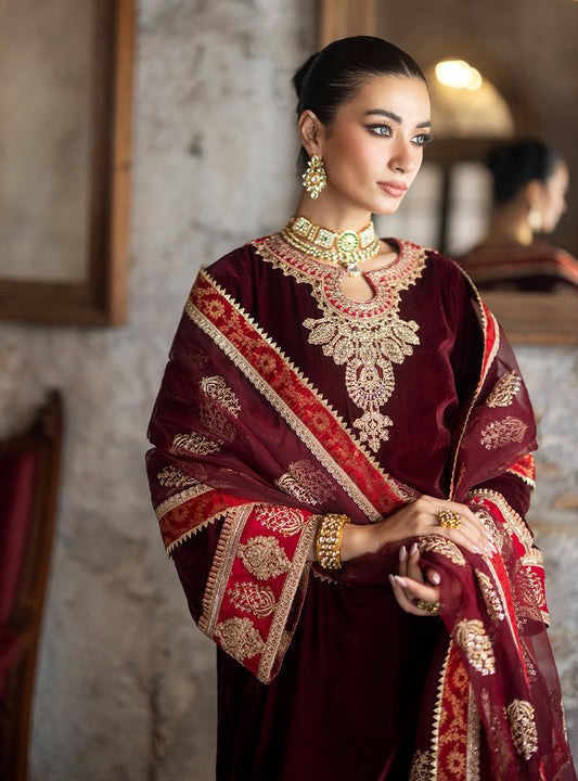 Zainab Chottani Velvet 2024  | Neesa