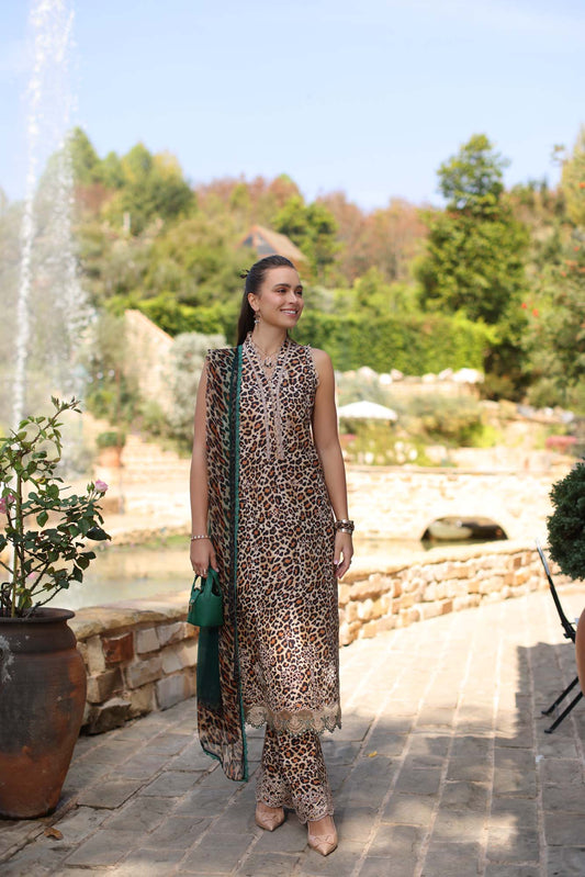 Noor Luxe Chikankaari 2025 by Saadia Aasad | D2-A