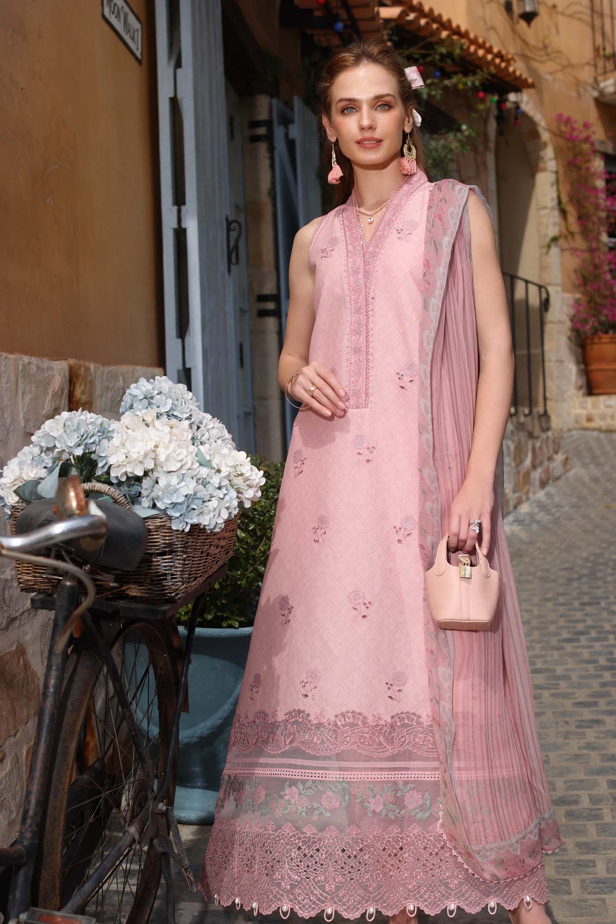 Noor Luxe Chikankaari 2025 by Saadia Aasad | D5-A