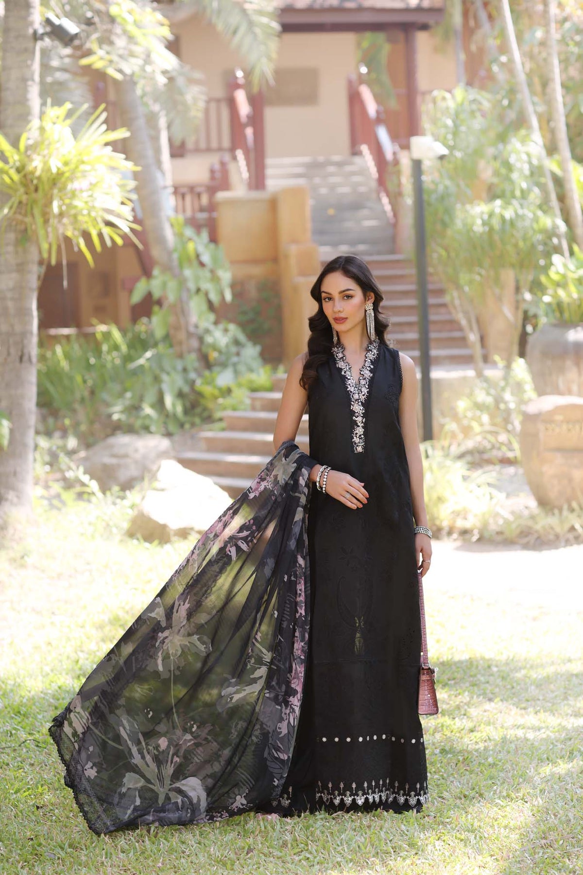 Noor Eid Luxury Laserkaari’25 by Saadia Aasad | D6-A