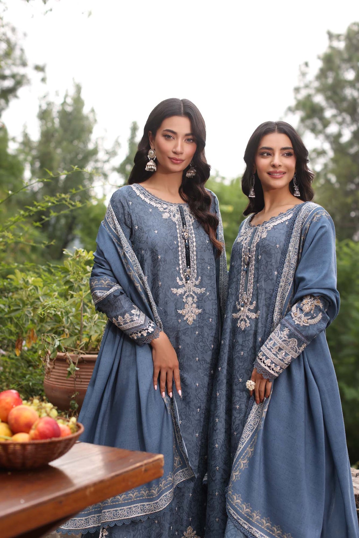Winter Shawl 2024 Suzaankari by Saadia Aasad | D3