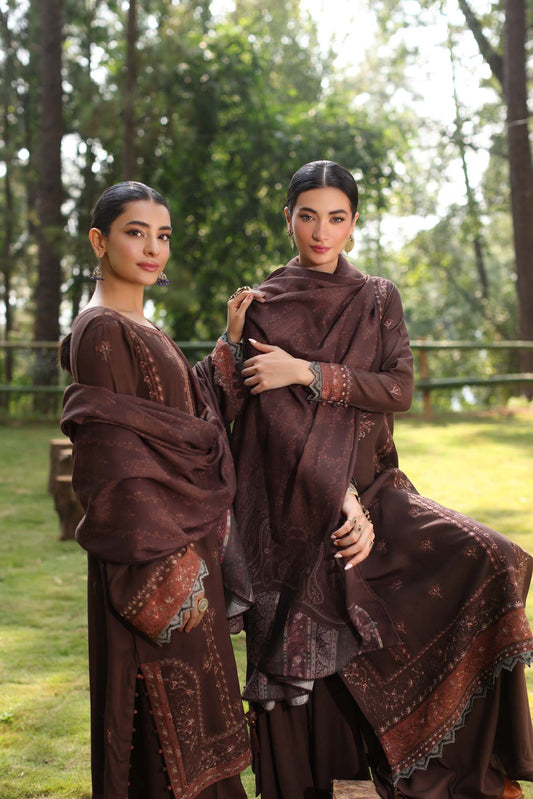 Winter Shawl 2024 Suzaankari by Saadia Aasad | D4