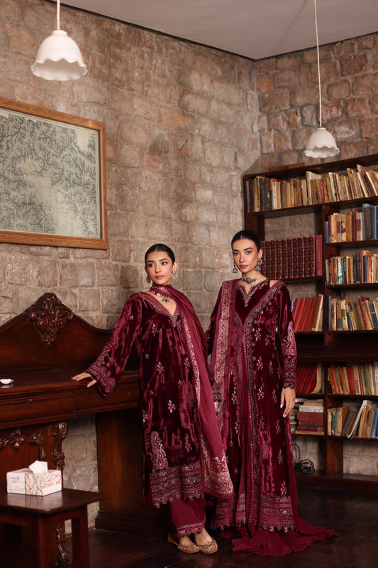 Winter Shawl 2024 Suzaankari by Saadia Aasad | D10