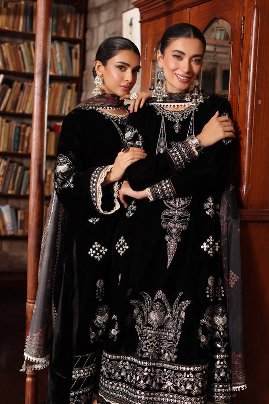 Winter Shawl 2024 Suzaankari by Saadia Aasad | D12