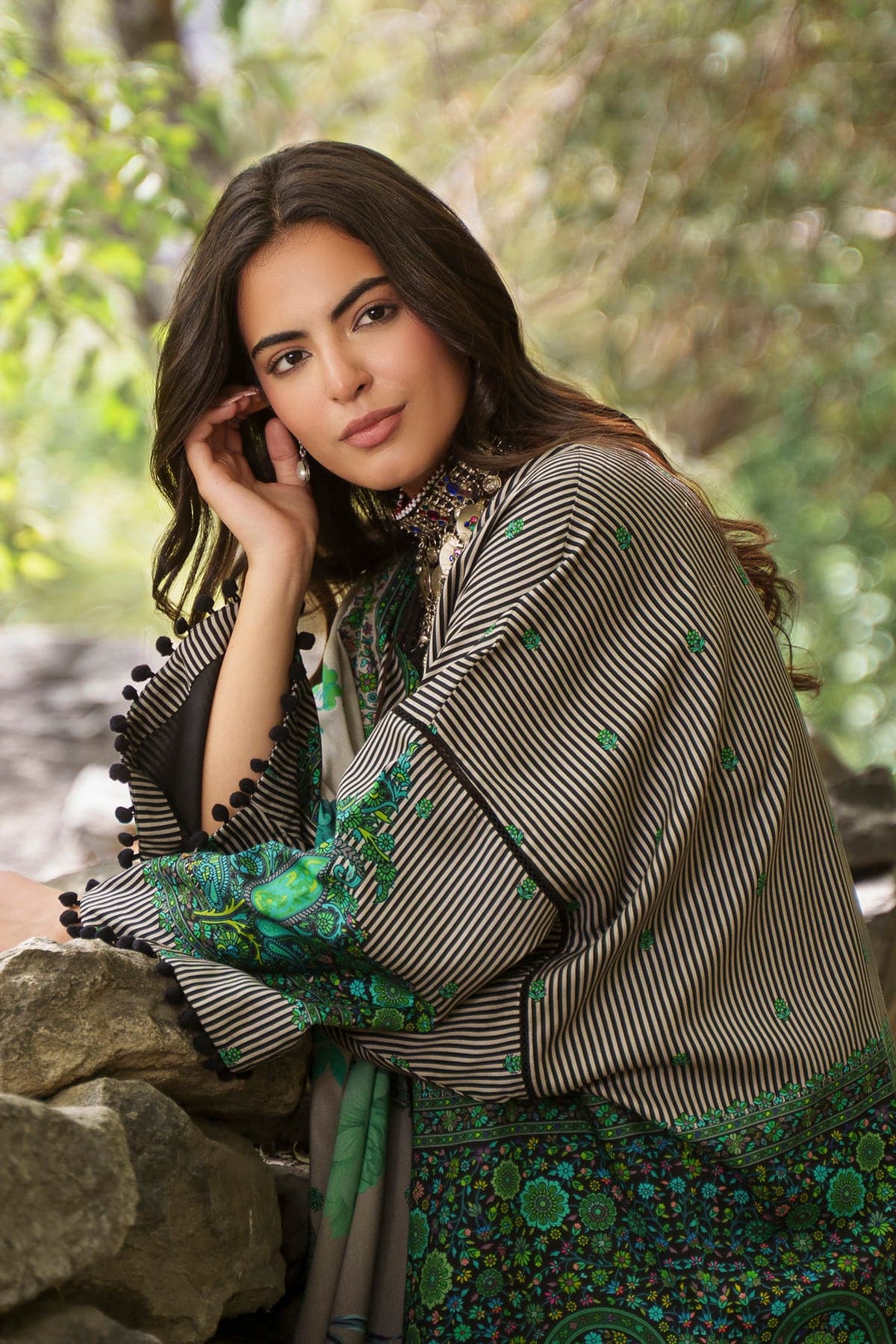 Charizma C-Prints Unstitched Linen Collection CPW6-05– detail view 3