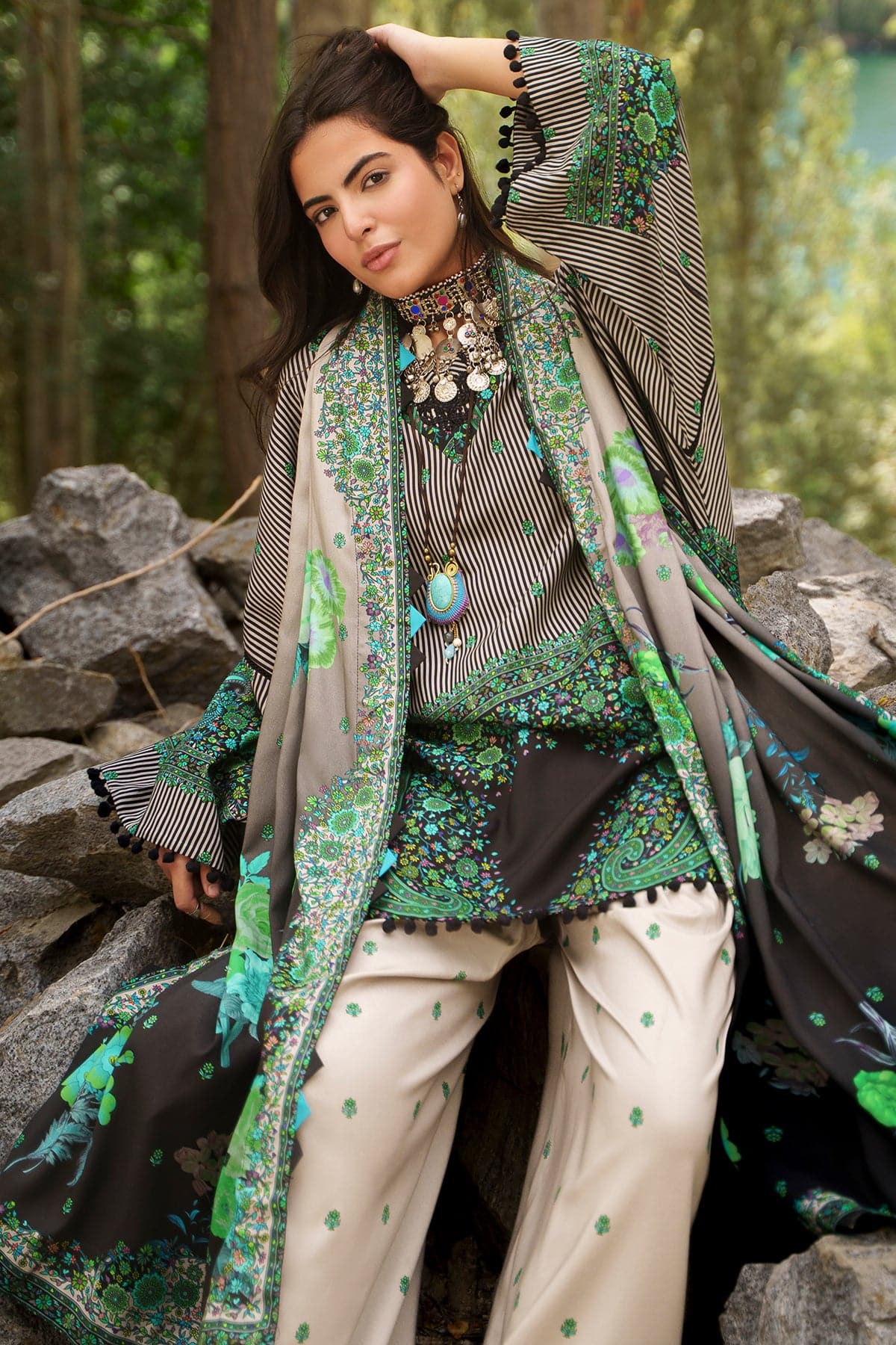Charizma C-Prints Unstitched Linen Collection CPW6-05– detail view 5