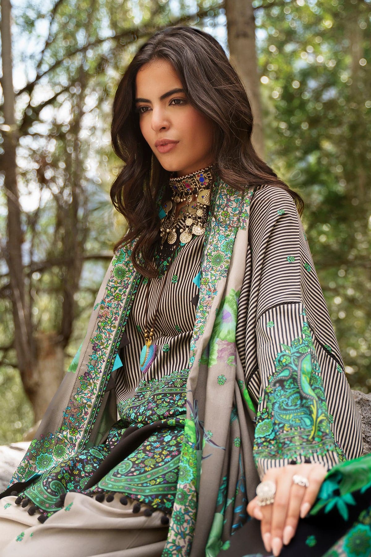 Charizma C-Prints Unstitched Linen Collection CPW6-05– detail view 6