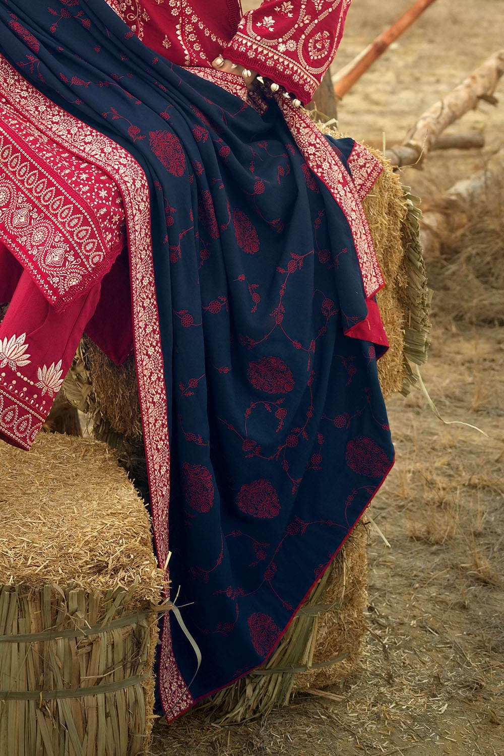 Gul Ahmed Winter 2026 - 3 Piece Embroidered Karandi Suit with Embroidered Karandi Dupatta– EMBROI