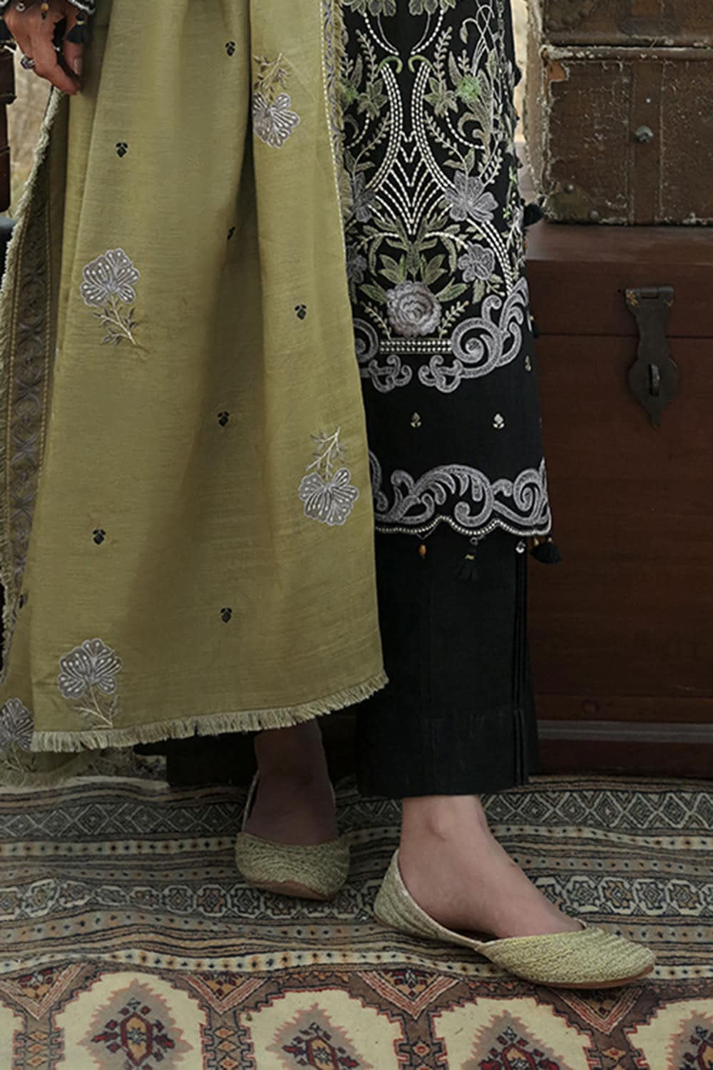 Gul Ahmed Winter 2026 - 3 Piece Embroidered Khaddar Suit with Embroidered Khaddar Dupatta–