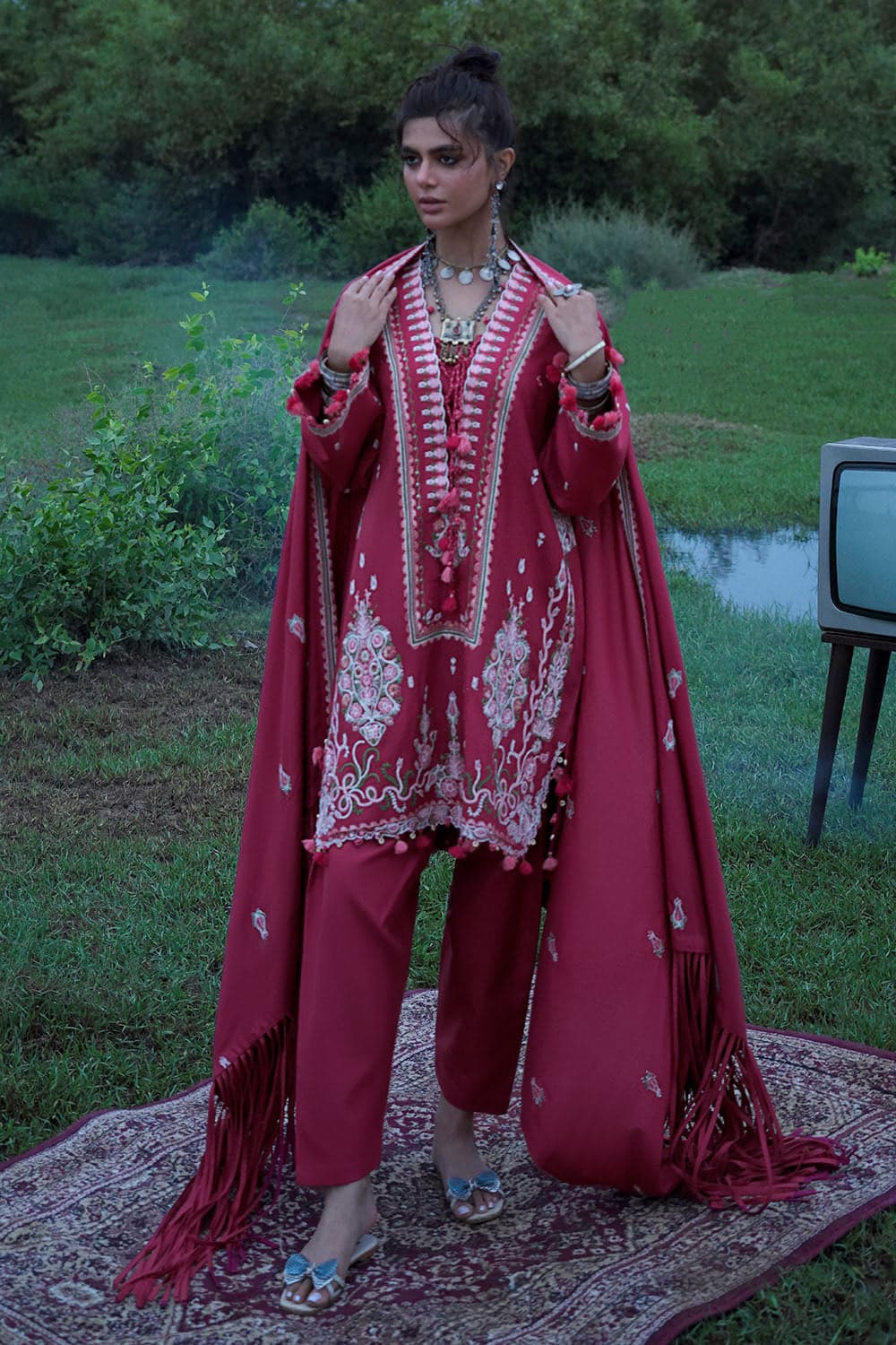 Gul Ahmed Winter 2026 - 3 Piece Embroidered Pashmina Suit with Embroidered Pashmina Dupatta–