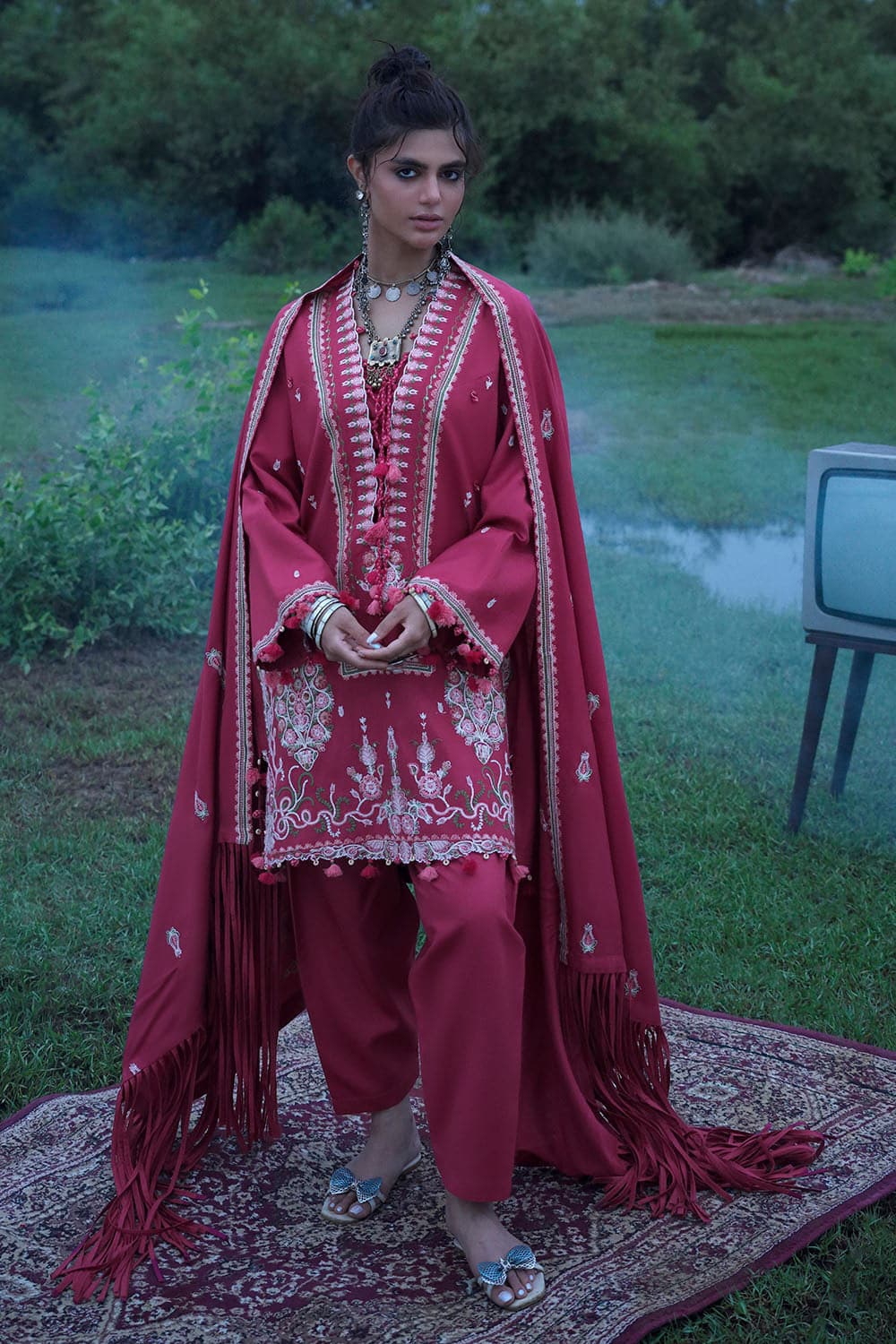 Gul Ahmed Winter 2026 - 3 Piece Embroidered Pashmina Suit with Embroidered Pashmina Dupatta
