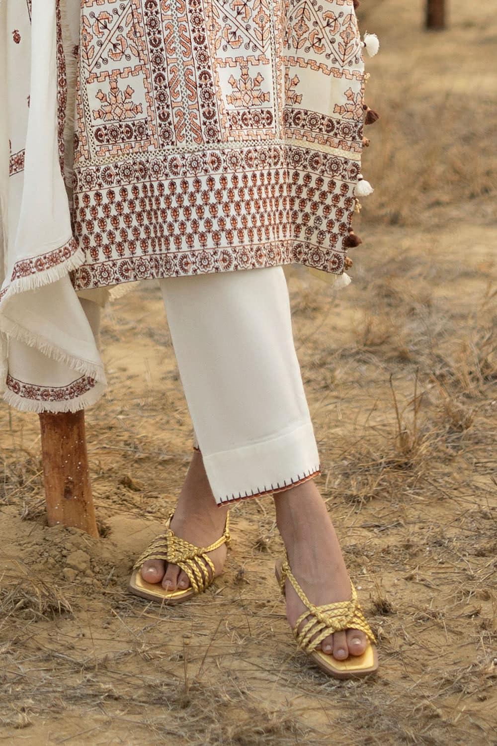 Gul Ahmed Winter 2026 - 3 Piece Embroidered Pashmina Suit with Embroidered Pashmina Dupatta–