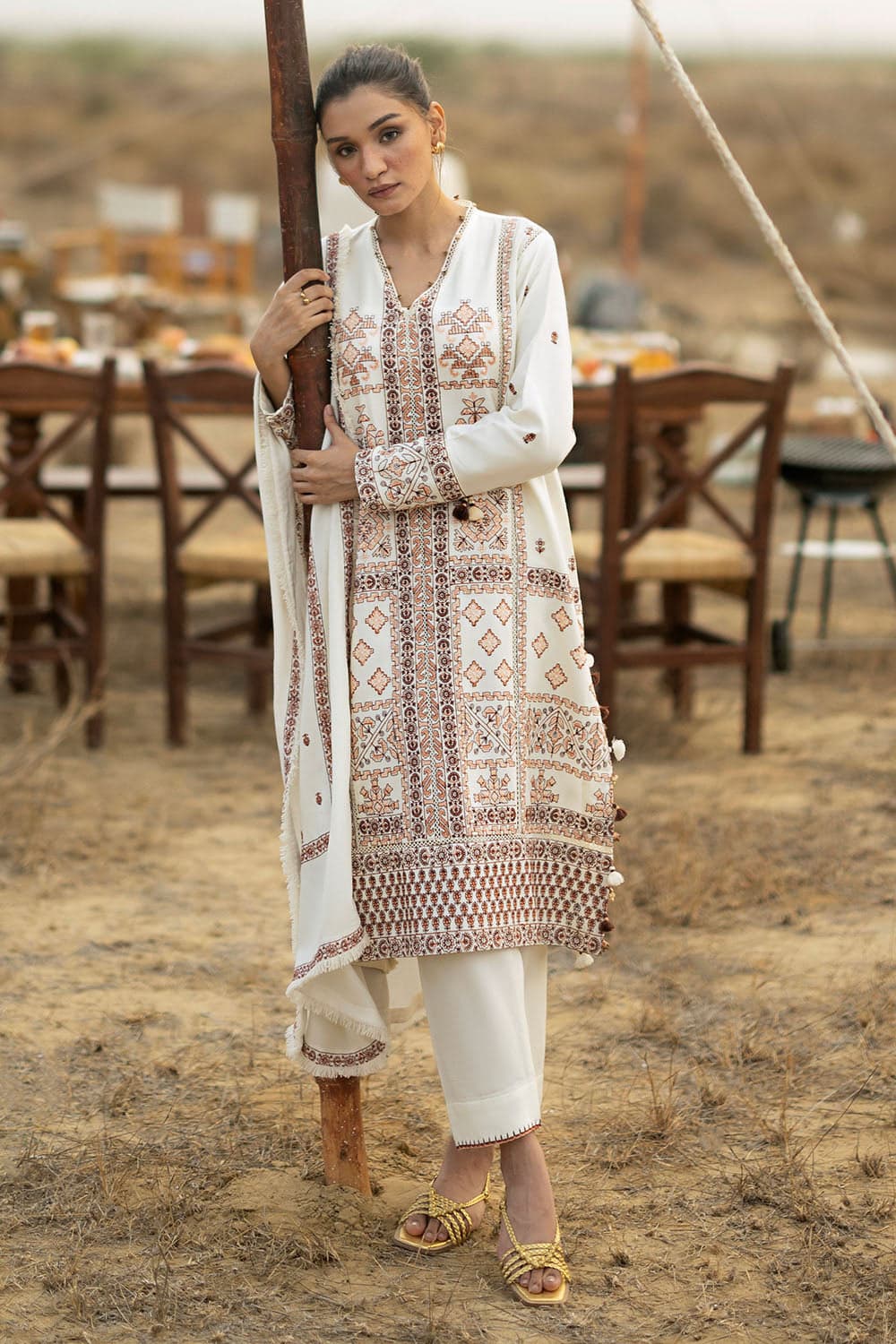 Gul Ahmed Winter 2026 - 3 Piece Embroidered Pashmina Suit with Embroidered Pashmina Dupatta–