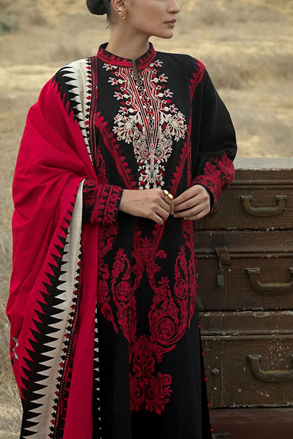 Gul Ahmed Winter 2026 - 3 Piece Embroidered Khaddar Suit with Embroidered Printed Khaddar Dupatta–