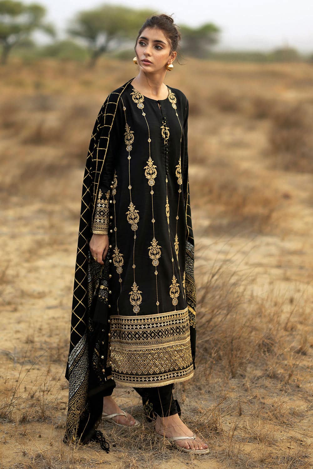 Gul Ahmed Winter 2026 - 3 Piece Embroidered Khaddar Suit with Gold & Lacquer Printed Pashmina Dupatta