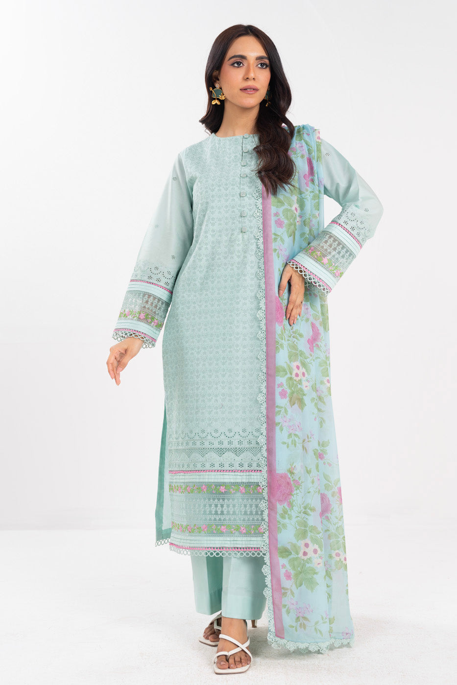Al Karam Luxury Lawn 2025 | LL-14-25-1-Ice Blue