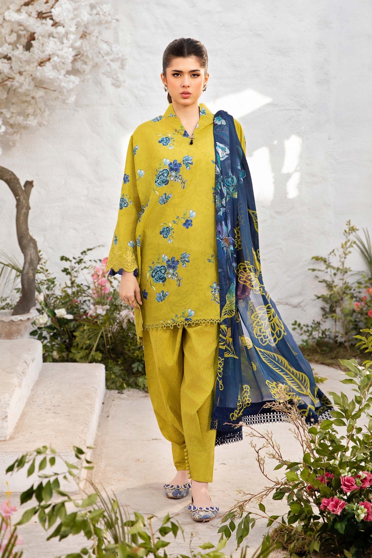 MARIA B M Basics 2025 | MB-CUS25-702A