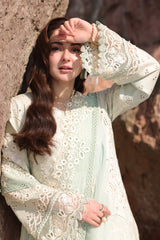 Hania Luxury Lawn’25 by Imrozia | SL 80