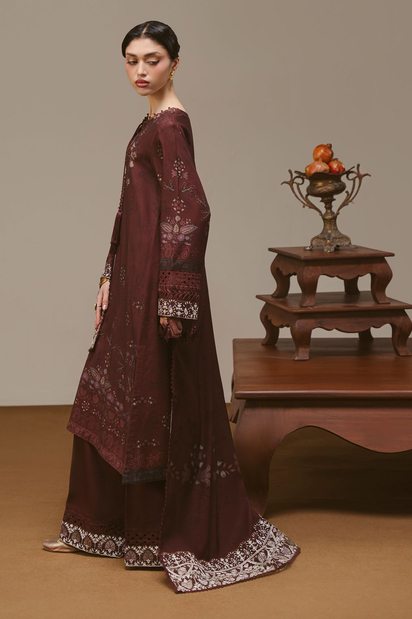 Cross Stitch Winter Unstitched 26 TERA THREADS- 3PC MARINA PRINTED SUIT– Untitled-1 0001 DSC01327