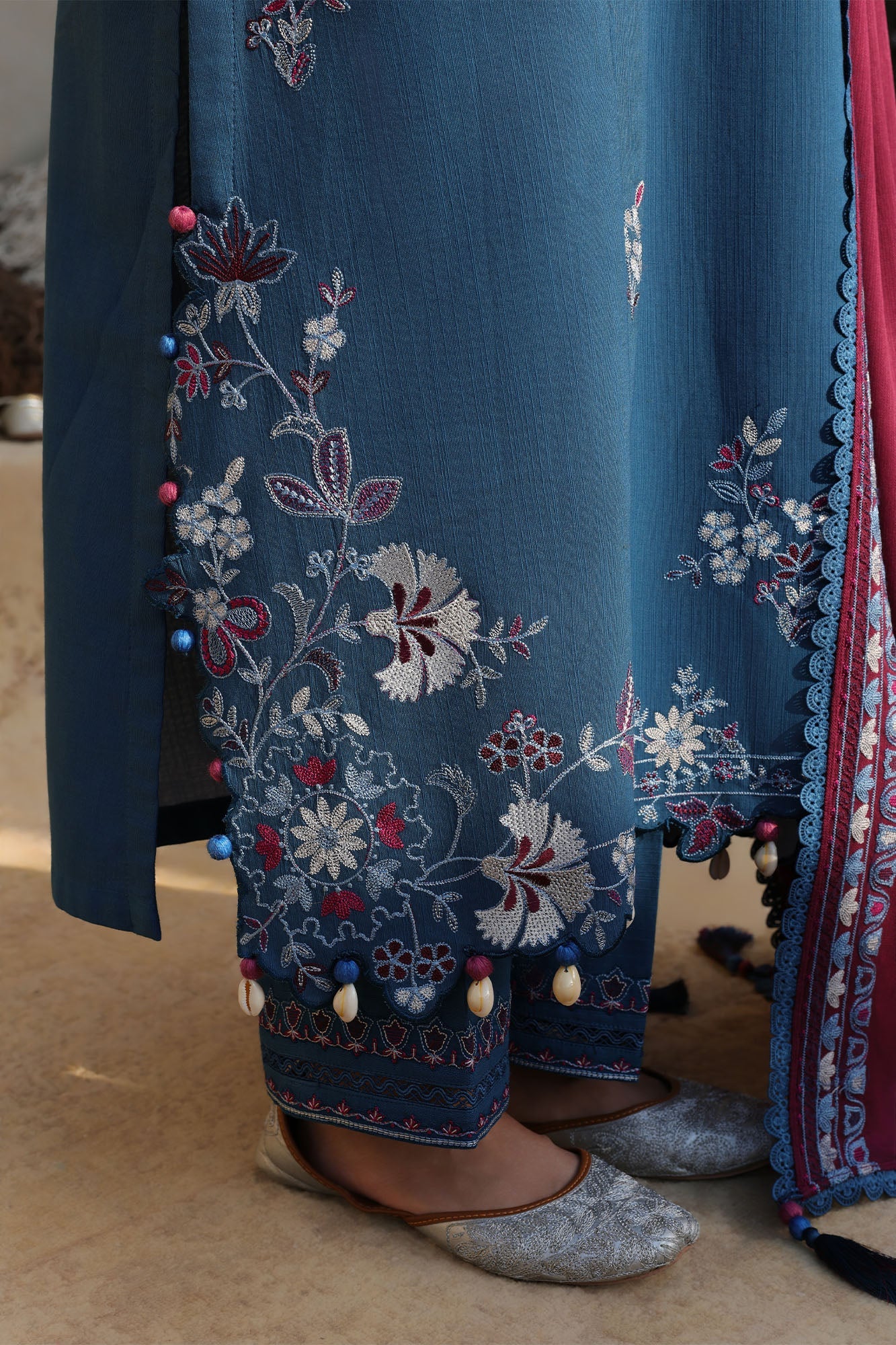 Cross Stitch Winter Unstitched 26 OCEAN REVERIE-3PC KHADDAR EMBROIDERED SUIT– Untitled-1 0003 7I0A3141