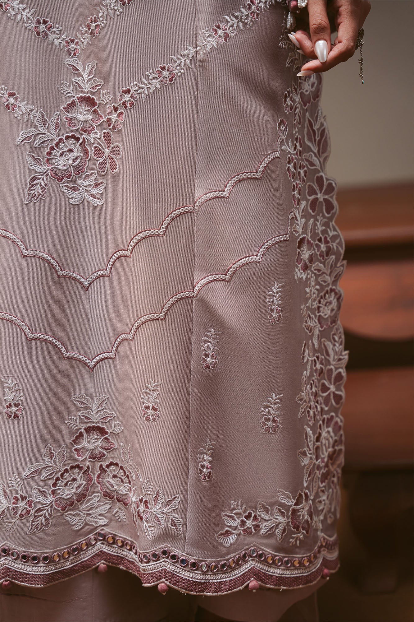 Cross Stitch Winter Unstitched 26 PETAL SYMPHONY-3PC MARINA EMBROIDERED SUIT– Untitled-1 0003 DSC01127