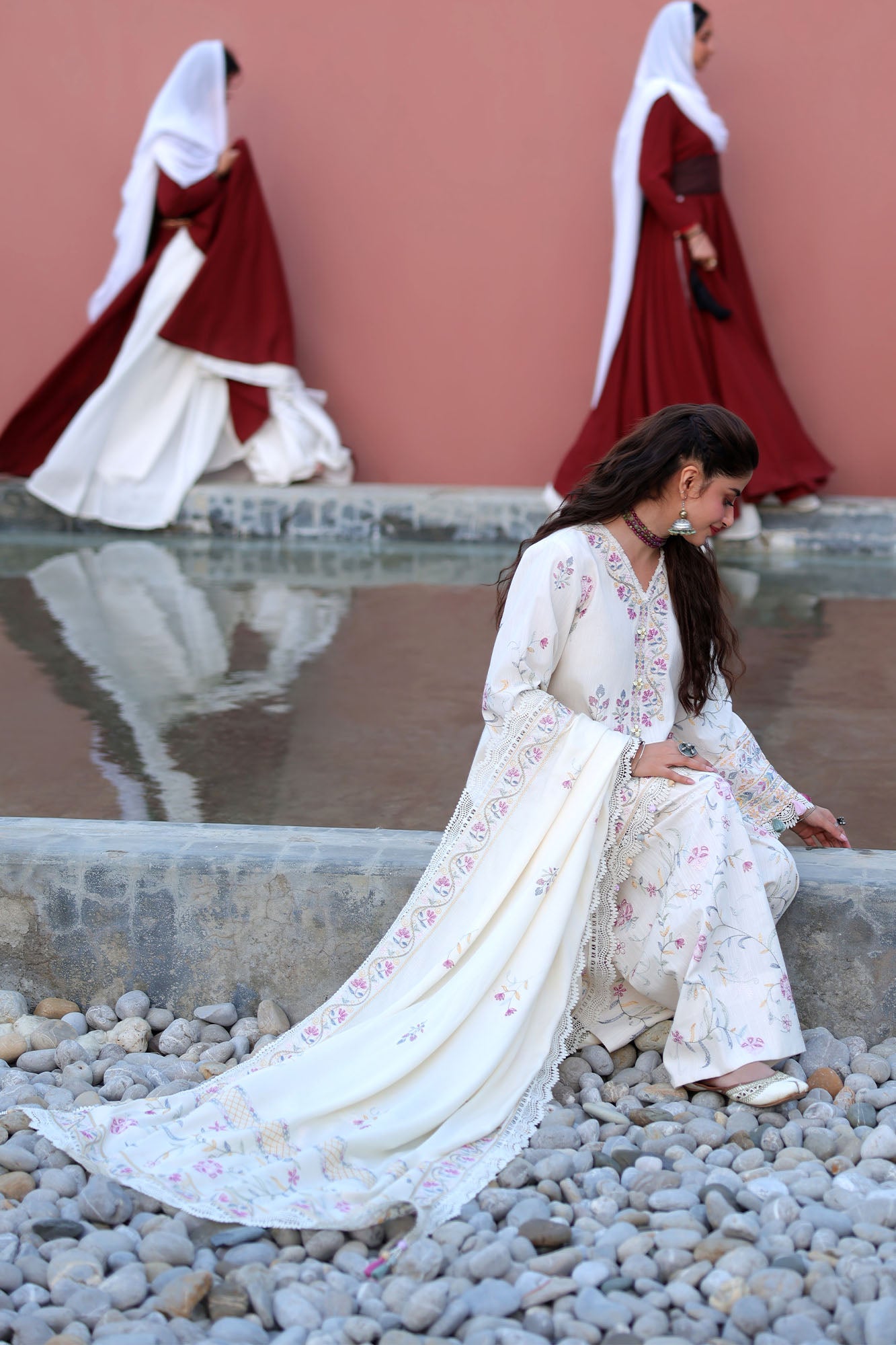 Cross Stitch Winter Unstitched 26 ALABASTER BLOOM-3PC KHADDAR EMBROIDERED SUIT– Untitled-1 0005 7I0A3674