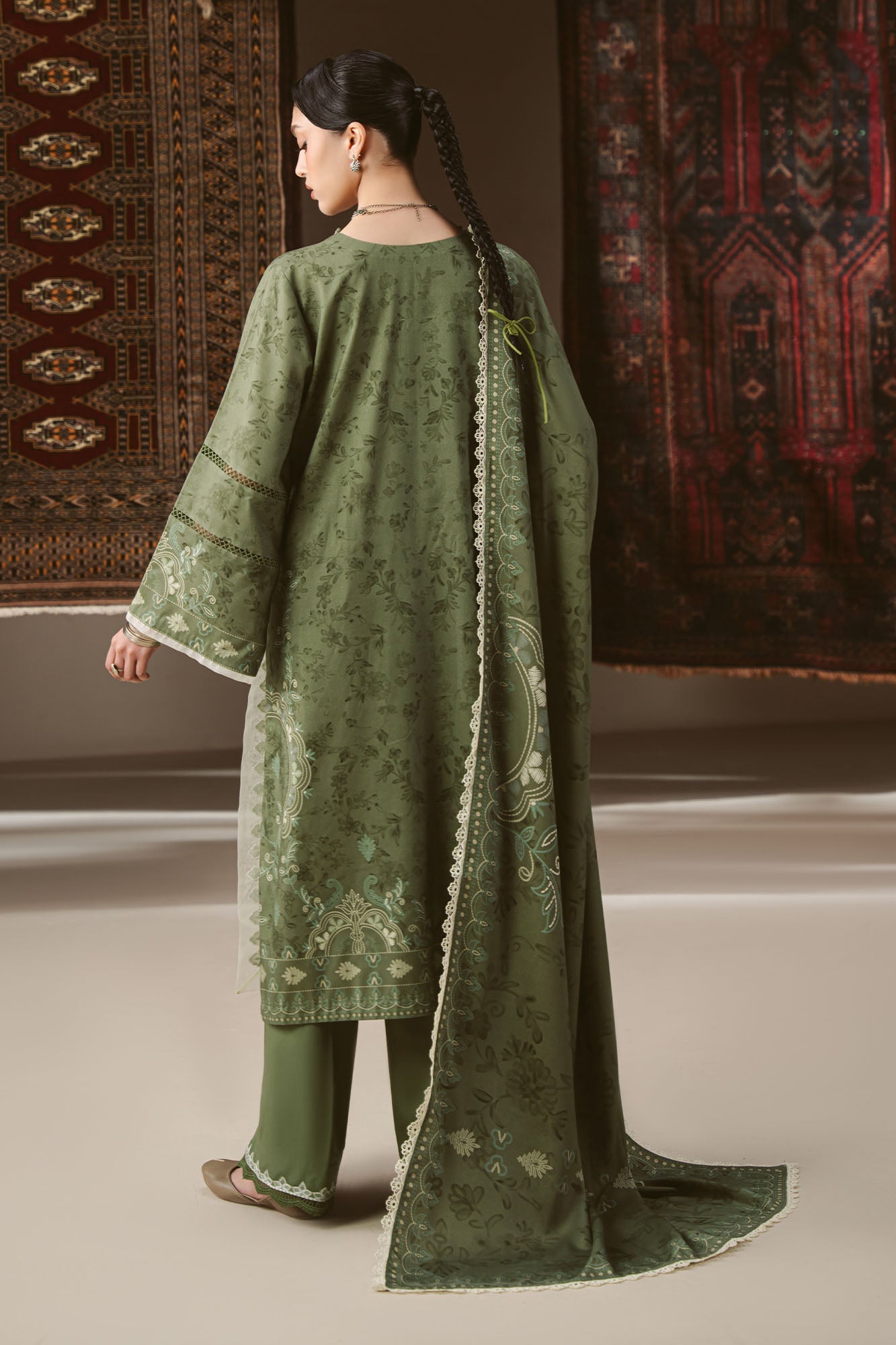 Cross Stitch Winter Unstitched 26 FOREST STITCH-3PC MARINA PRINTED SUIT– Untitled-1 0008 DSC09716