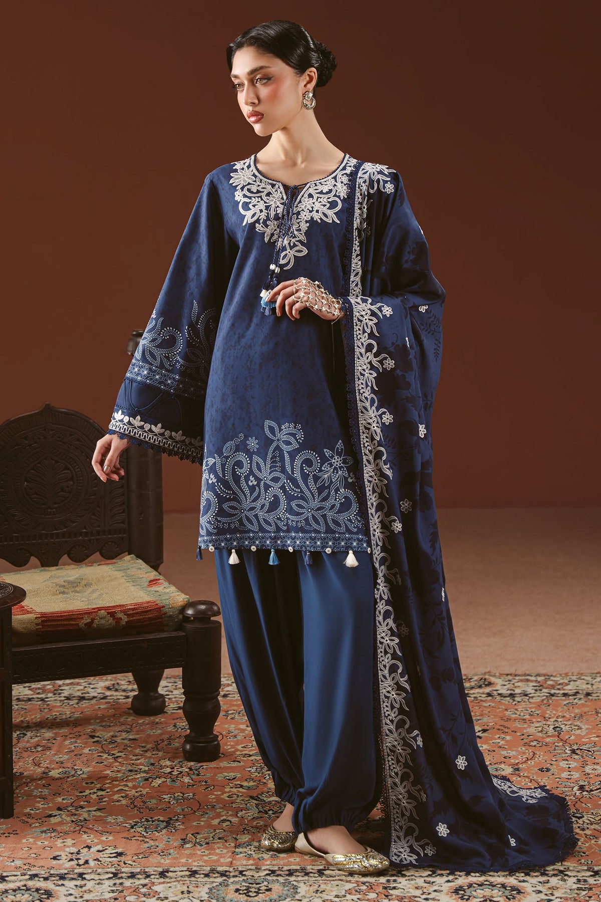 Cross Stitch Winter Unstitched 26 MISTED TEAL-3PC LINEN PRINTED SUIT