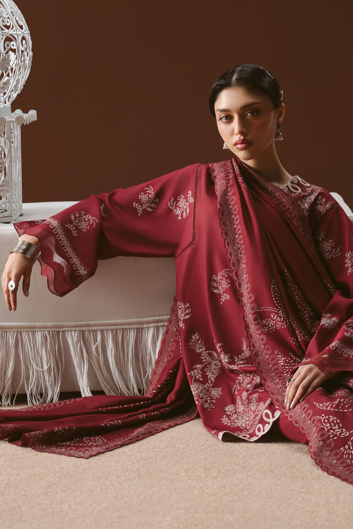 Cross Stitch Winter Unstitched 26 SCARLET INK-3PC LINEN PRINTED SUIT– Untitled-1 0027 DSC01757