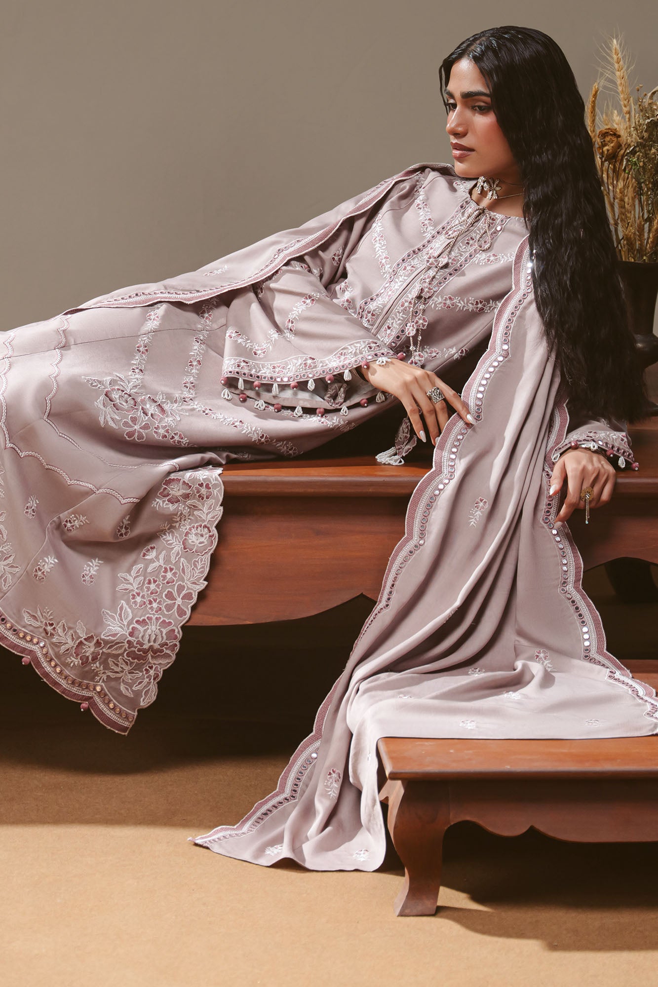 Cross Stitch Winter Unstitched 26 PETAL SYMPHONY-3PC MARINA EMBROIDERED SUIT– Untitled-1 0051 DSC01196