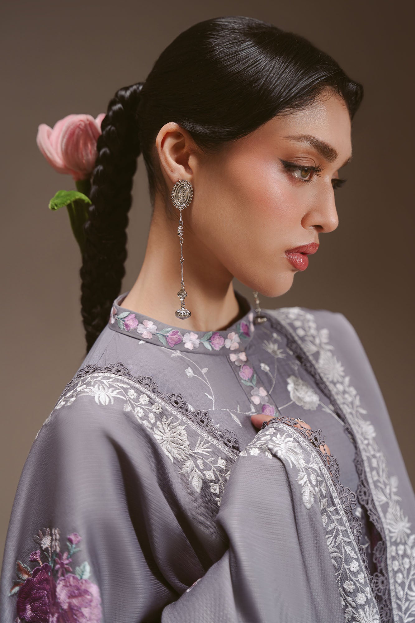 Cross Stitch Winter Unstitched 26 VIOLET HAZE-3PC LINEN EMBROIDERED SUIT– Untitled-1 0089 DSC00197
