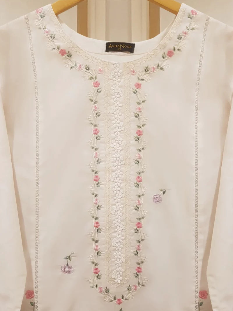 Agha Noor | Unstitched | Exclusive.