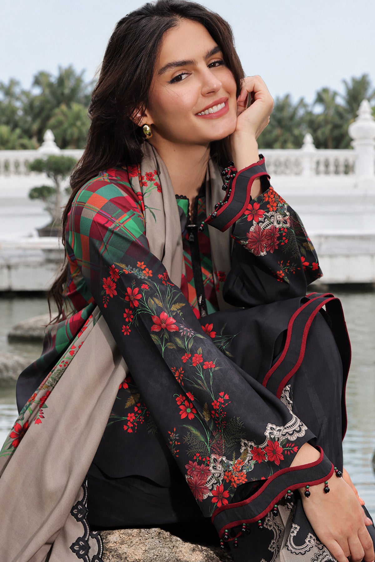 Charizma C Print Collection 3-PC Unstitched Linen Collection CPW6-09– detail view 3