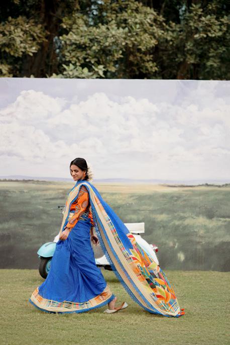 Gul Ahmed Dhoop Kinaray Lawn 2025 | SR52006