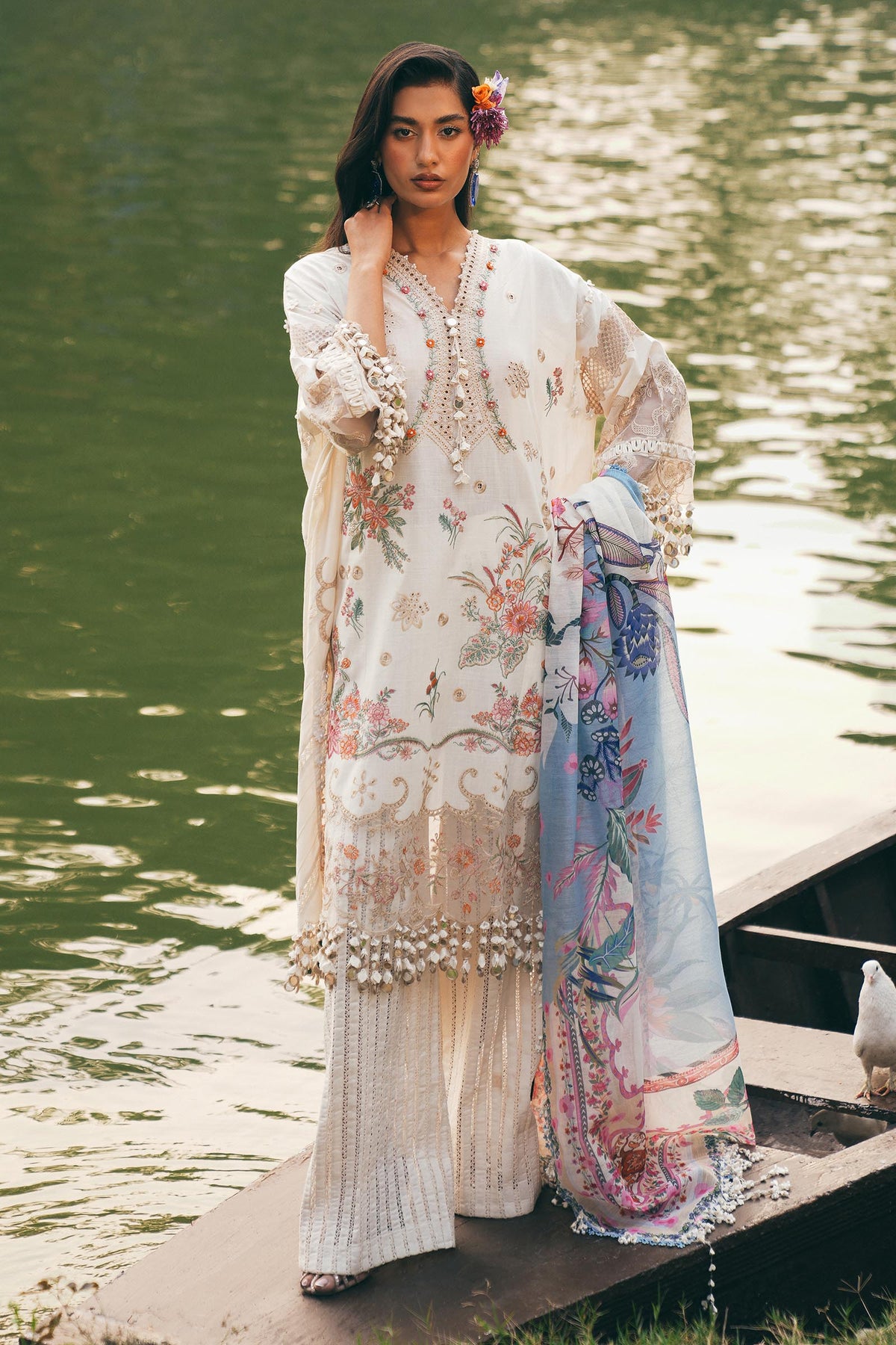 Sana Safinaz Luxury Lawn 2025 | L251-010B-3DI
