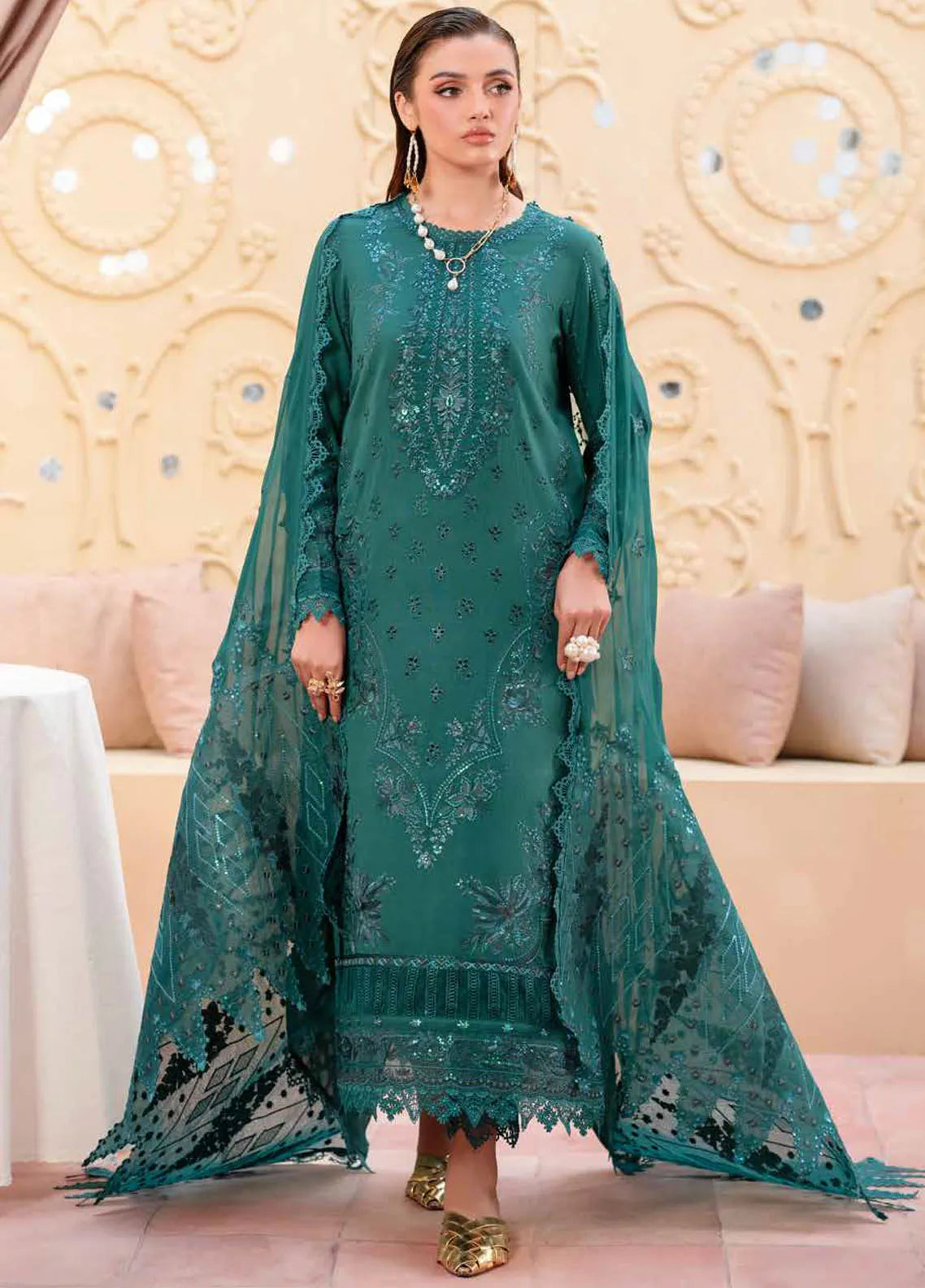 Nureh Embroidered Karandi 2025 | NE 132