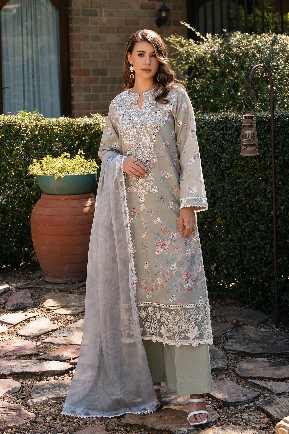Damask Lawn by Afrozeh | Maelis A